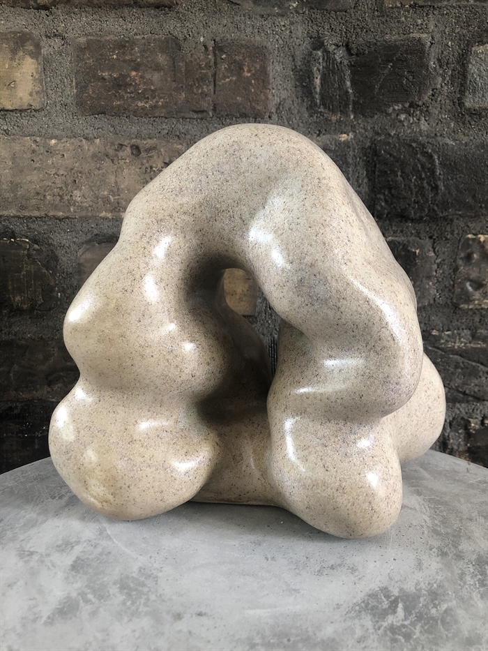 Keramik skulptur af Pernille Calundan 
