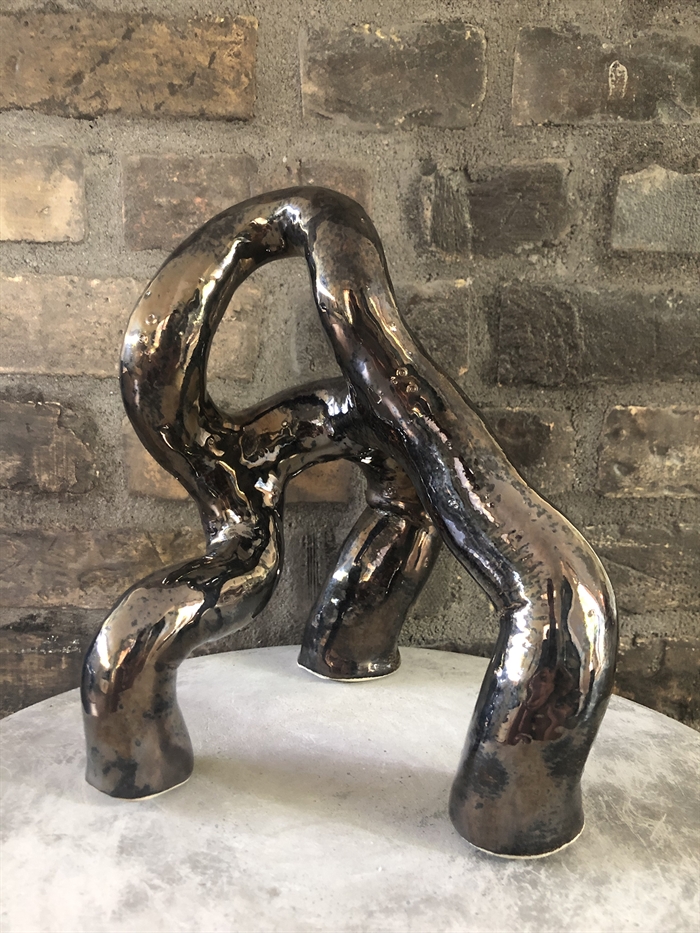 Keramik skulptur af Pernille Calundan