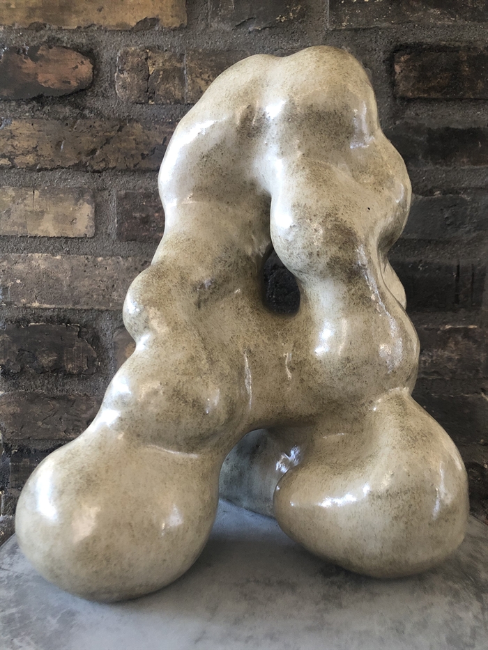 Keramik skulptur af Pernille Calundan