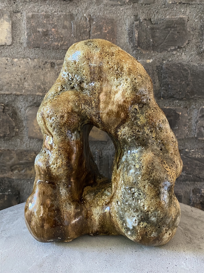 Keramik skulptur af Pernille Calundan 