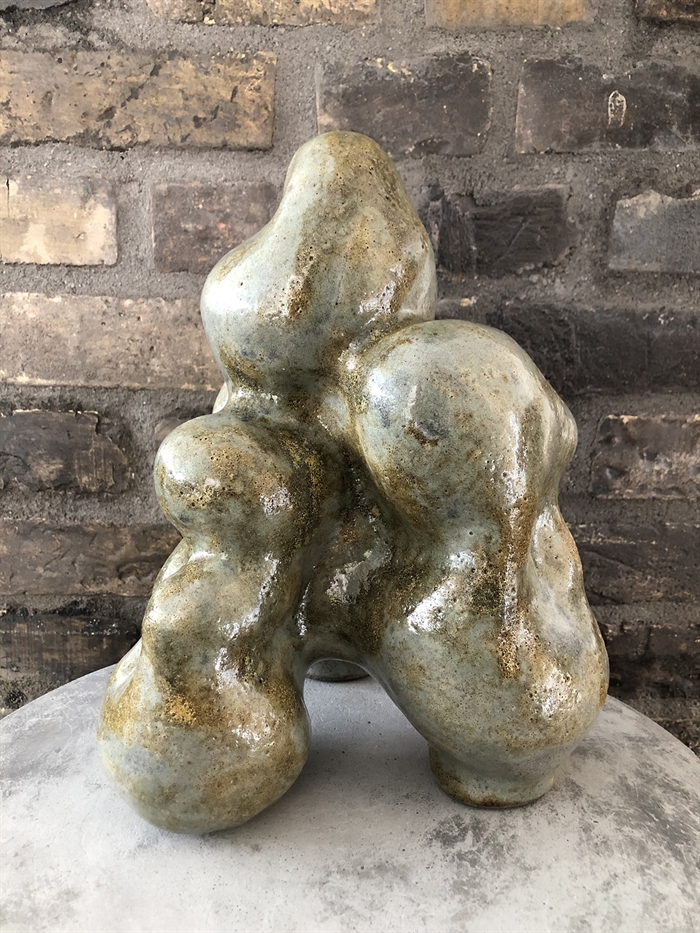 Keramik skulptur af Pernille Calundan 